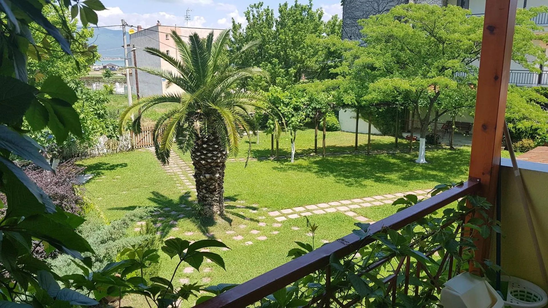 Lotos Apartments Stavros