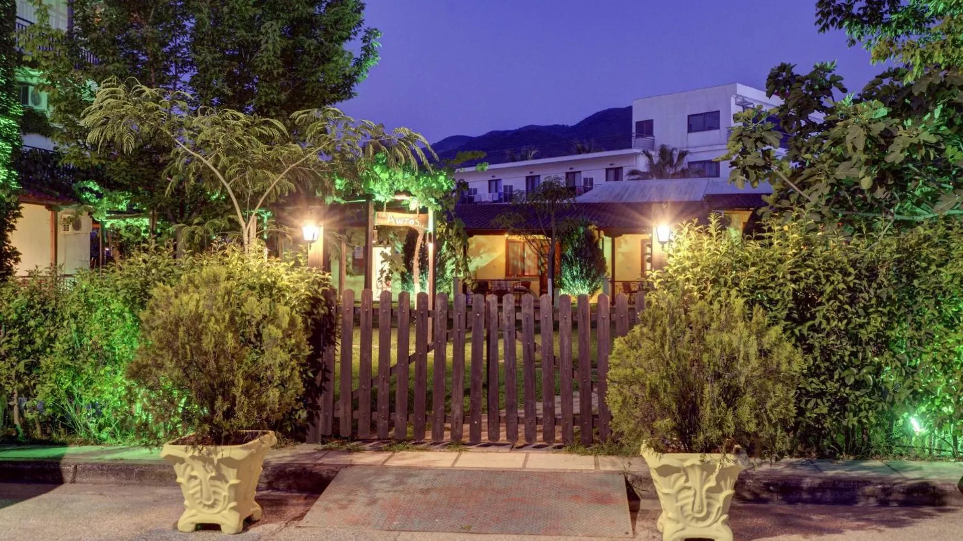 Lotos Apartments Stavros  Greece