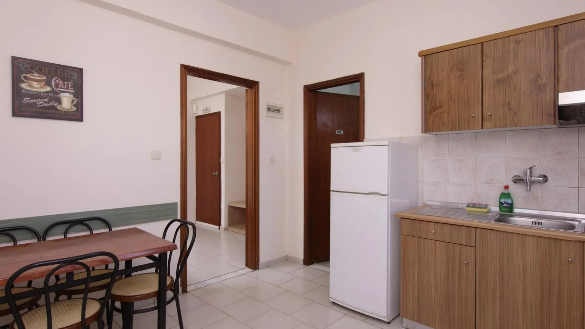 Lotos Apartments Stavros
