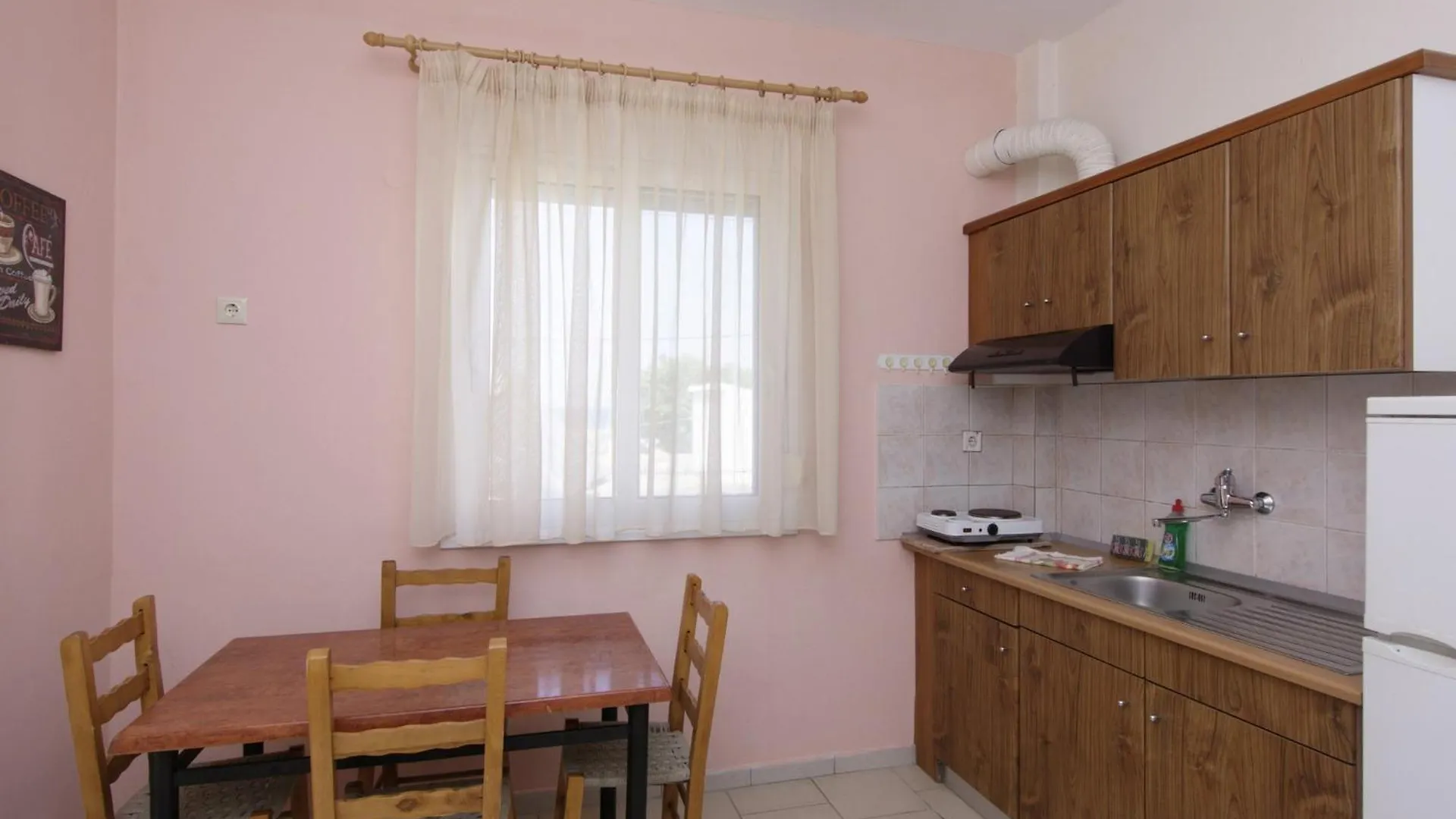 Lotos Apartments Stavros