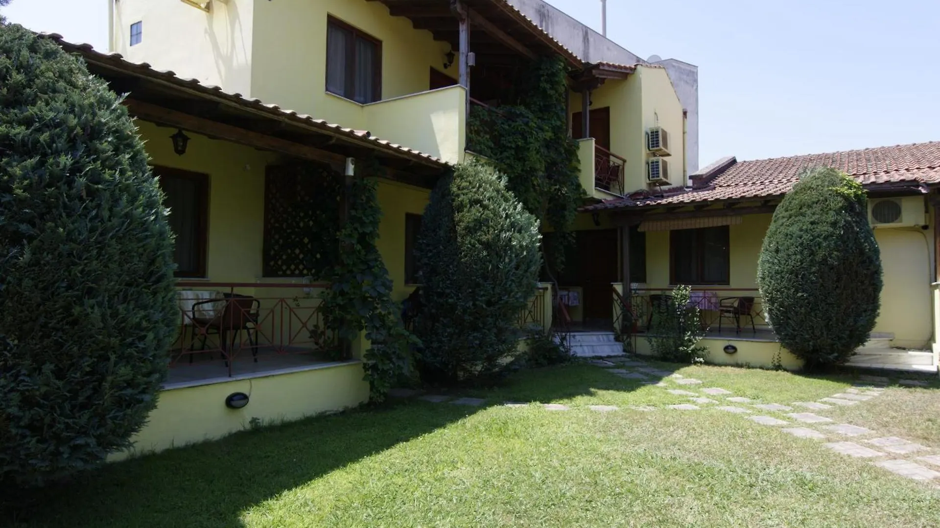 Lotos Apartments Stavros  Greece