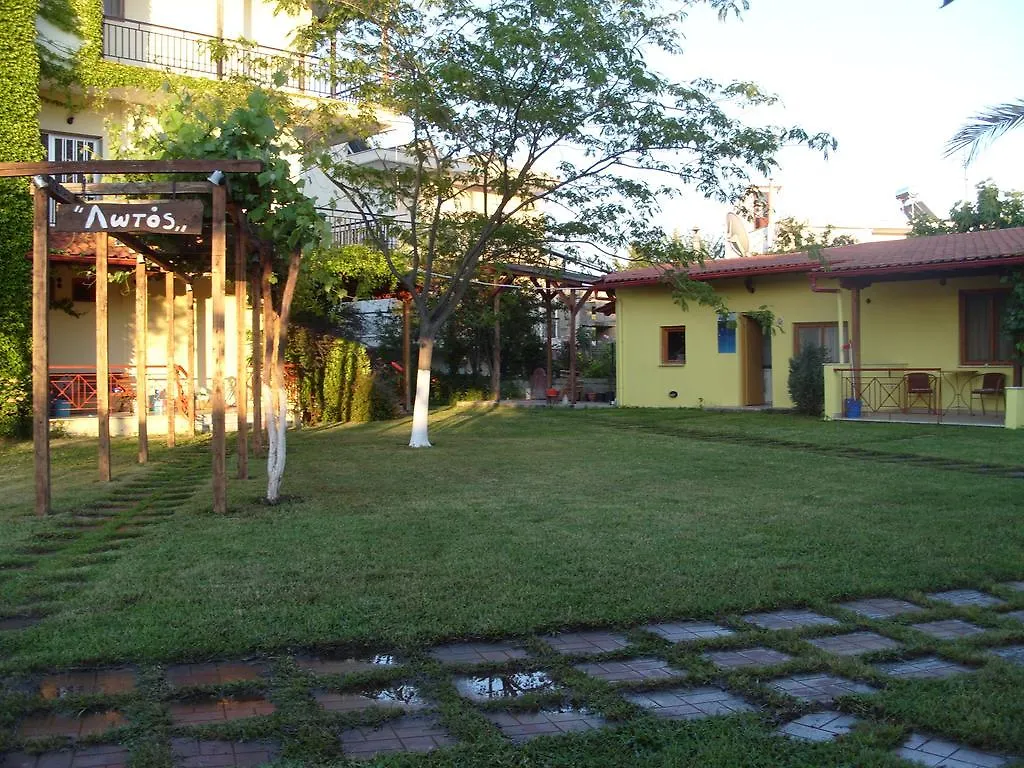 Lotos Apartments Stavros